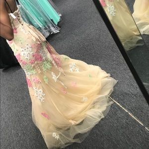 Prom dress for sale 💜 Never worn! Size 0